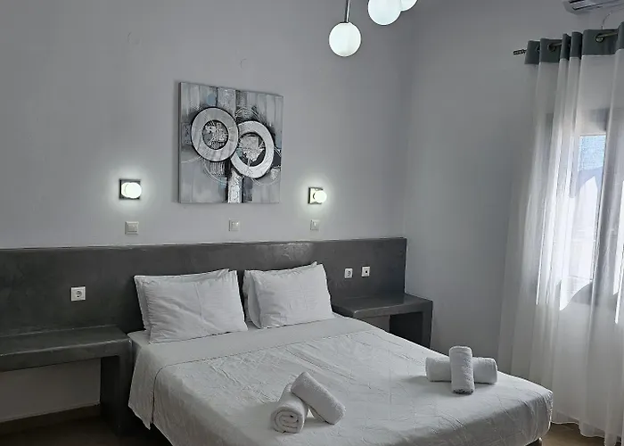 Leta Fira (Santorini)