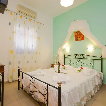 Leta Hotel Fira (Santorini)