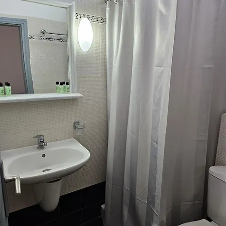 Hotel Leta *