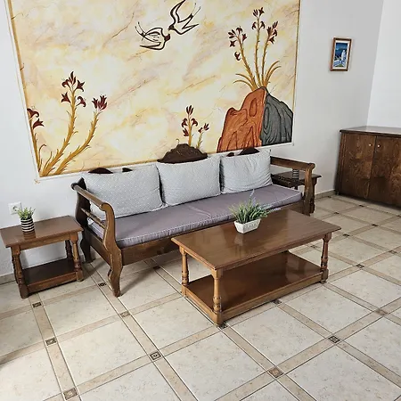 Hotel Leta