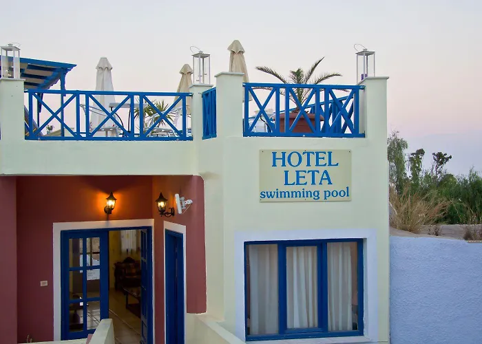 Leta * Fira (Santorini)