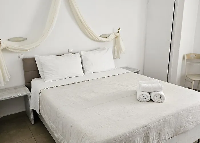 Leta Hotel Fira (Santorini)